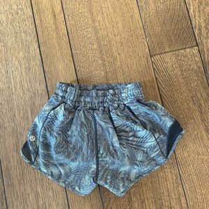Lululemon hotty hot shorts regular length